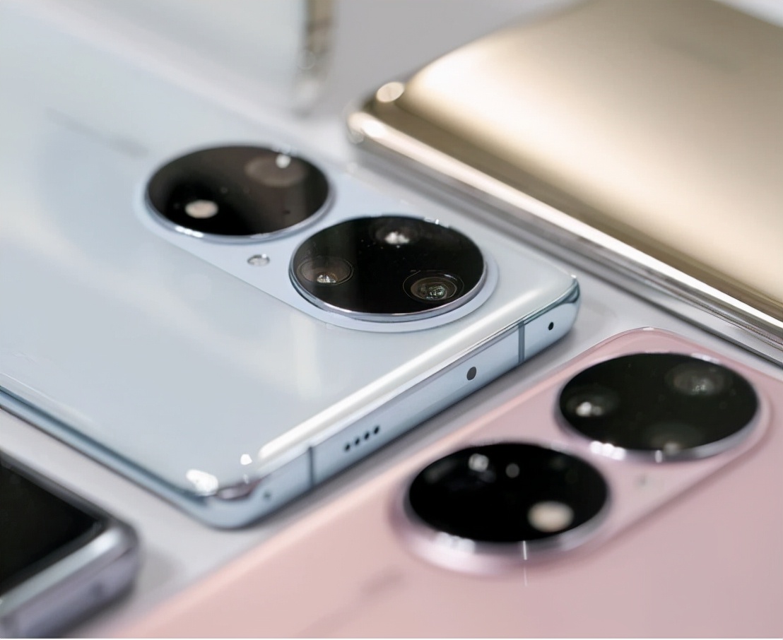 iPhone12跳水一千,深圳华强北老板透露,这三款高端旗舰永远不亏