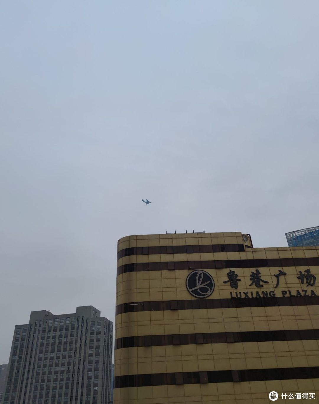 小米10S入手评测：名副其实水桶机，就是这MIUI系统实属有点拉胯