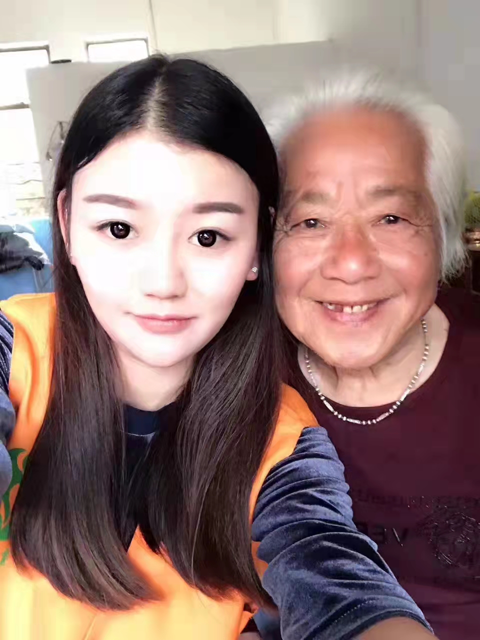 捡前车丢弃垃圾,全网点赞的苏FU865G车主找到了