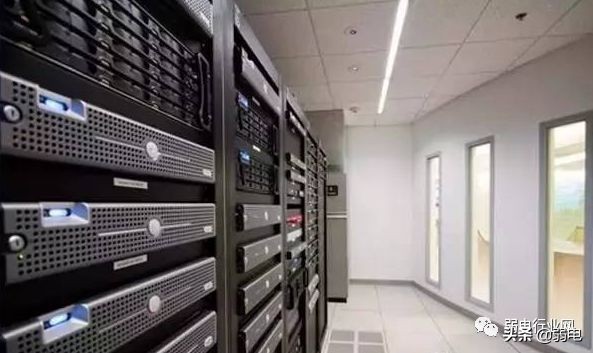 服务器的1U、2U是什么意思?42U机柜可以放多少台服务器?
