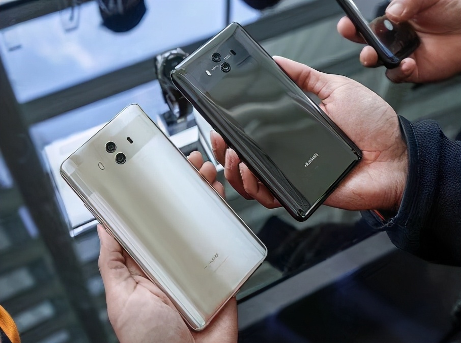 2021年，华为Mate10还能不能再战？老用户谈谈体验