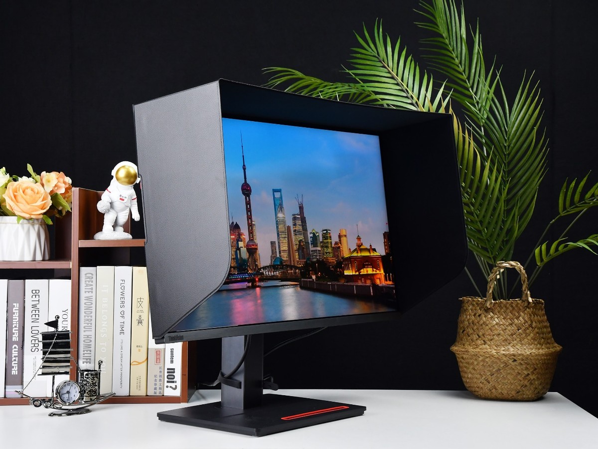 4K+HDR+MiniLED 联想ThinkVision隐士Extreme显示器体验式评测