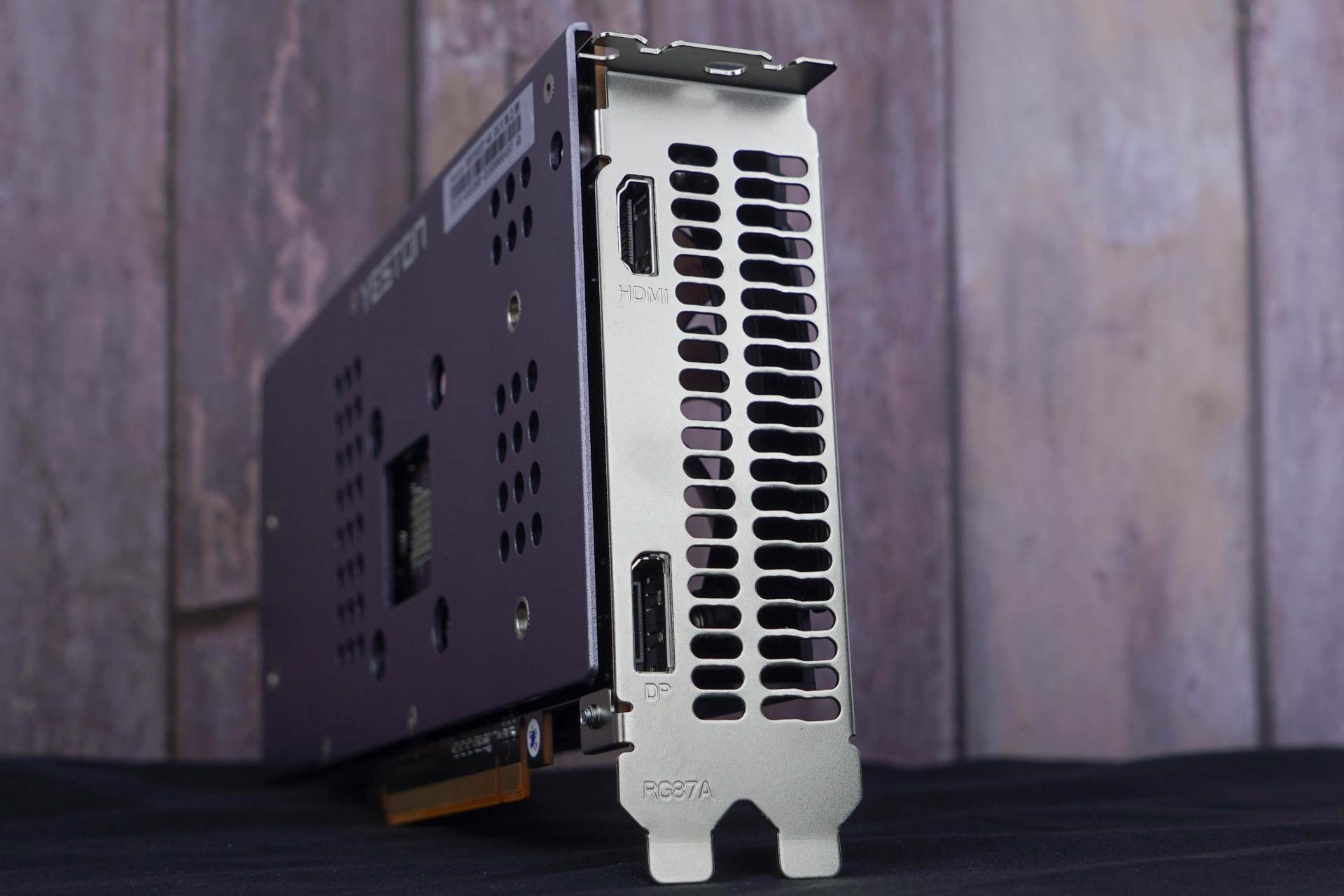 AMD RX 6500 XT显卡首发评测:入门玩家的福音?矿工勿扰