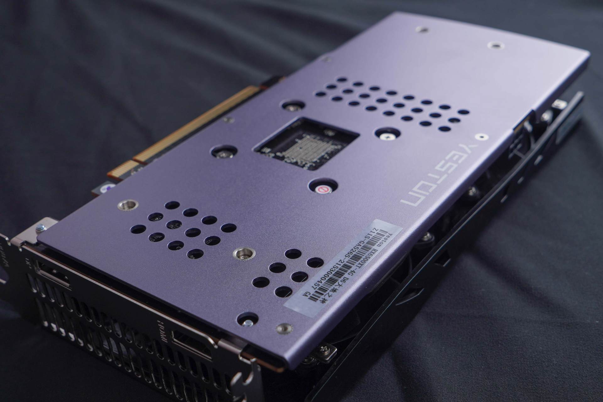 AMD RX 6500 XT显卡首发评测:入门玩家的福音?矿工勿扰