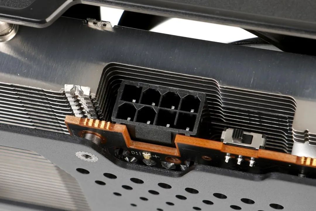 黑狼出击,战力非凡——讯景Radeon RX 6600 8GB黑狼版