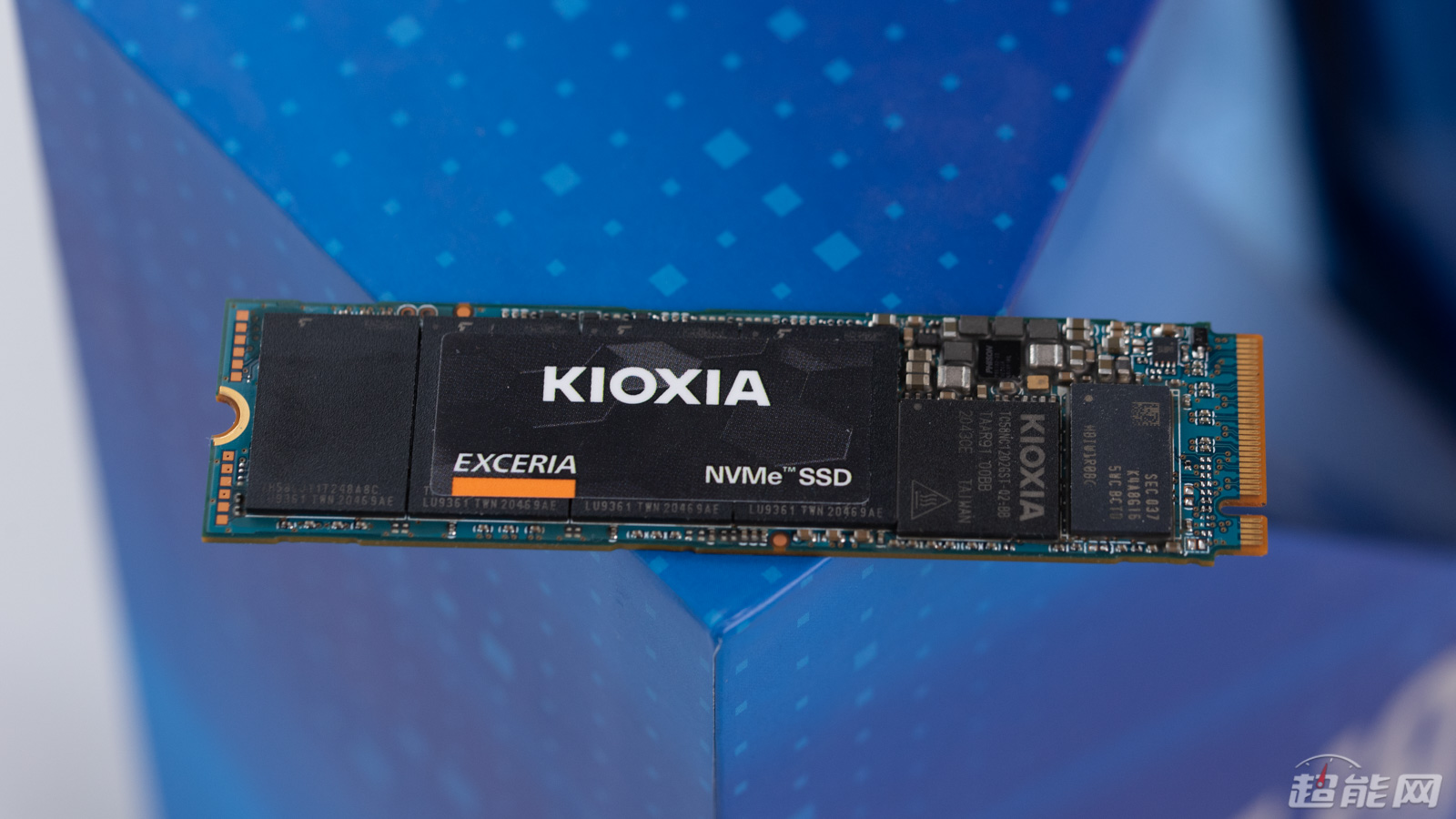 六款主流级1TB M.2 SSD横评:QLC与TLC的大乱斗