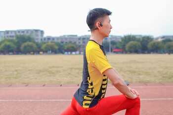 闪充长续航,骨传导有好音质,Shokz韶音OpenRun Pro运动耳机首测
