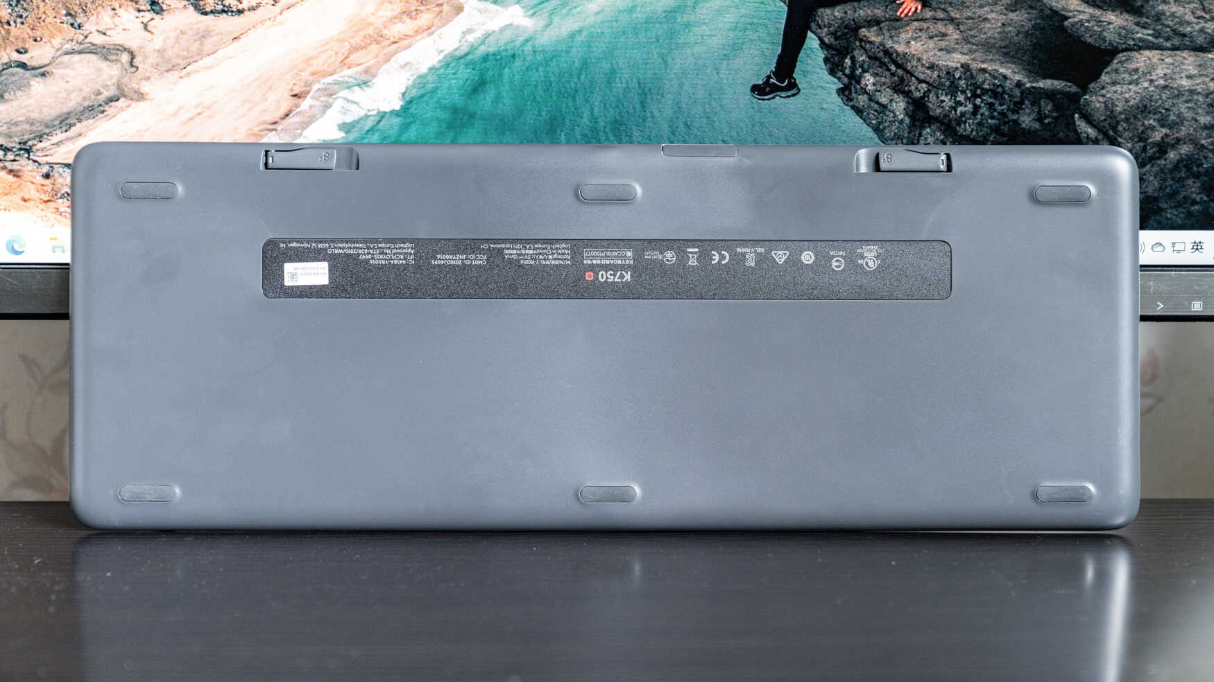罗技 K750 太阳能无线键盘体验:有光就能充电,从此告别续航困扰