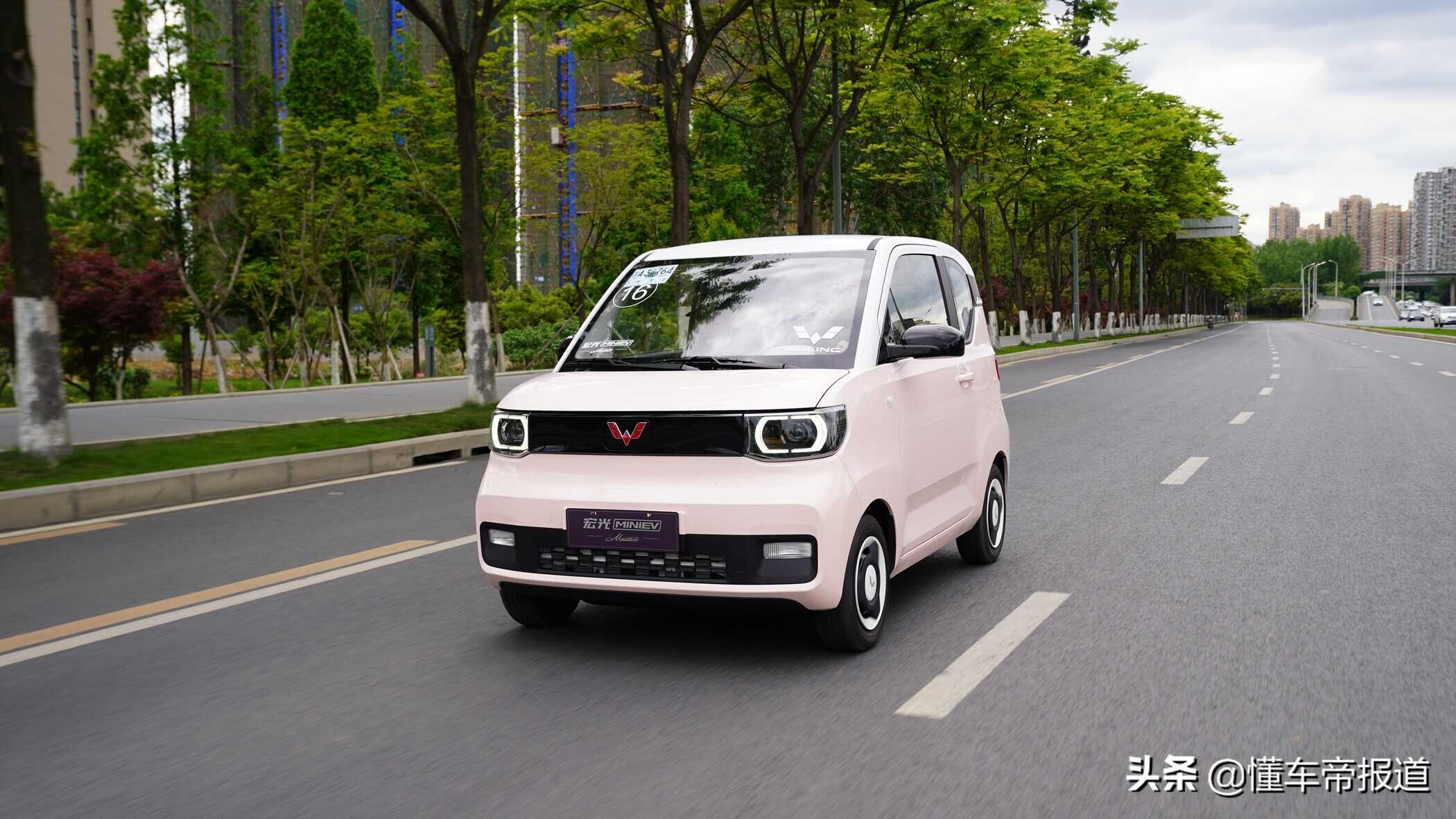 新车|低速轻快高速疲软,试驾五菱宏光MINIEV 马卡龙
