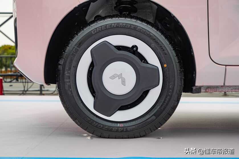 新车|低速轻快高速疲软,试驾五菱宏光MINIEV 马卡龙