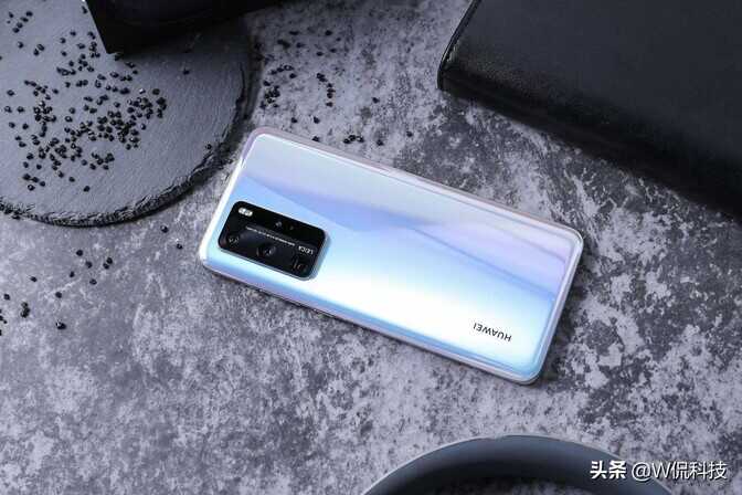 华为偷偷上架5G手机,售价5998元,贵能理解,有5G芯片为何不用?