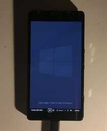 5年前的Lumia 950 XL复活!可运行Surface Hub OS