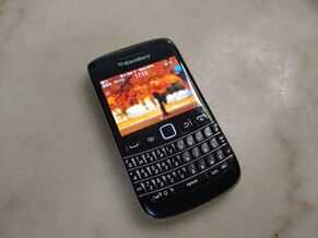 黑莓bold9790，屏幕和键盘的平衡