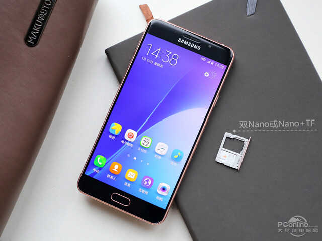 全新Galaxy A7评测:手感和大屏可以兼得?