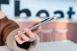 三星Galaxy S21+5G评测：兼顾手感与续航的实用旗舰