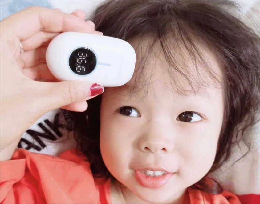 水银体温计已禁产,三种新型体温计,建议首选这一种,准确又便宜