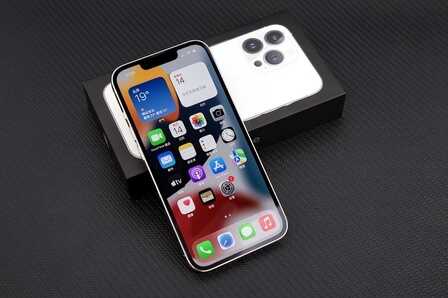 618提前来了？iPhone13价格下探到4799元，告诉你值不值得买？