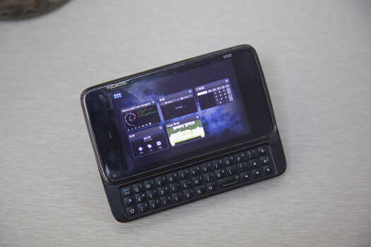 「经典手机回顾」Nokia N900：最后的Maemo系统手机