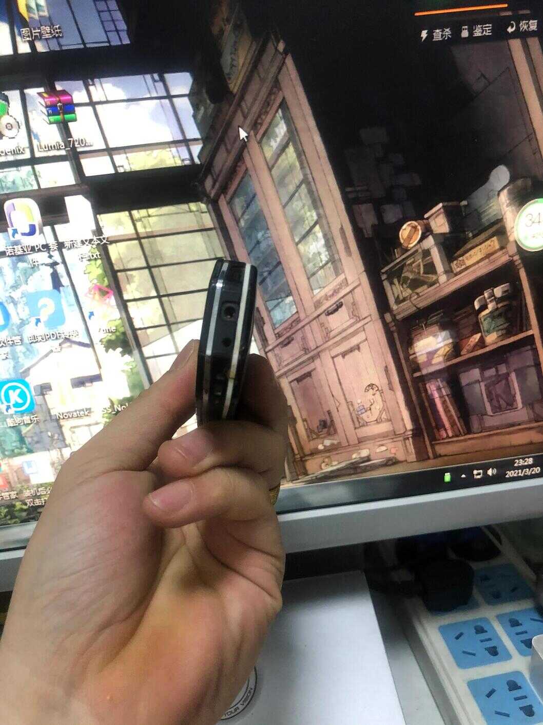 诺基亚7500 当年站在时尚潮流风口浪尖上的手机