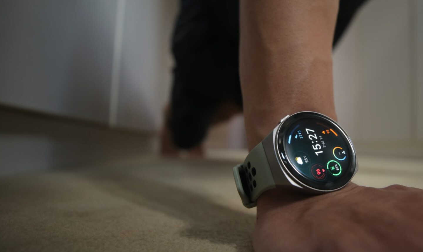 华为Watch GT 2e评测：绝对震撼者，完美的健身手表