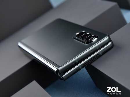 折叠屏也能防水，三星Galaxy Z Fold3 5G全面测评