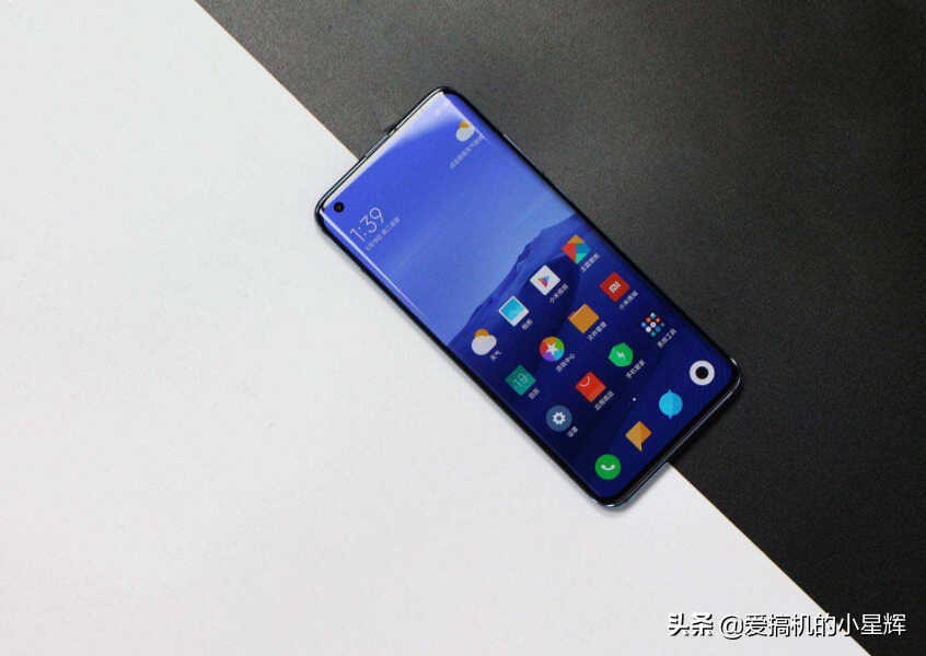 从4299跌至2649元，一亿像素+256GB+2K屏，小米11跌至新低价