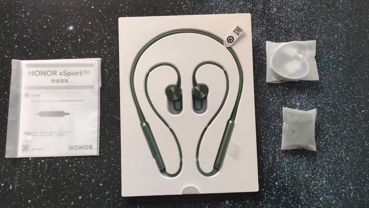 荣耀xSport Pro运动蓝牙耳机，时间见证品质，年轻人的选择