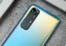 从3799元跌至2369元，12GB+256GB，再度从高端市场跌至中端市场