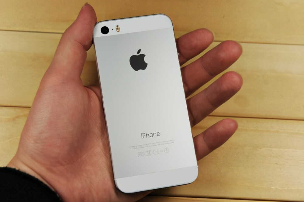 100块的iPhone 5s在2021年的今天还值得入手？