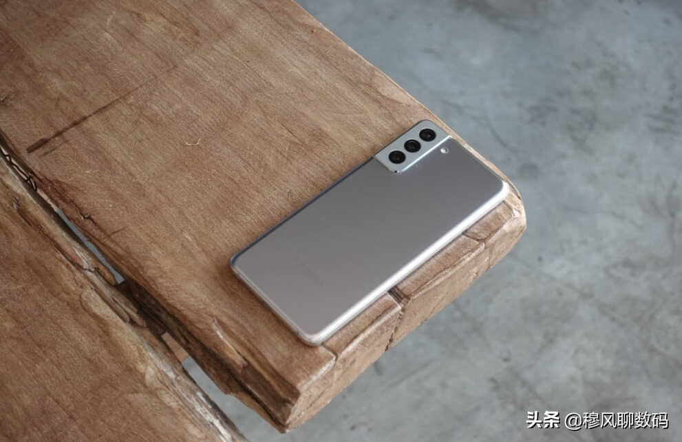 中国用户有福了，三星8G+256G高端机降2500元，不应该错过