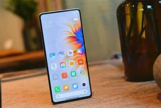 小米MIx4一夜迎来“交友”价，12+256GB版降价2420元，可以入手了