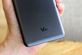 独立副屏搭配可拆卸电池——LG V20评测