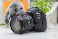 更均衡的一个5 佳能EOS 5D Mark IV评测