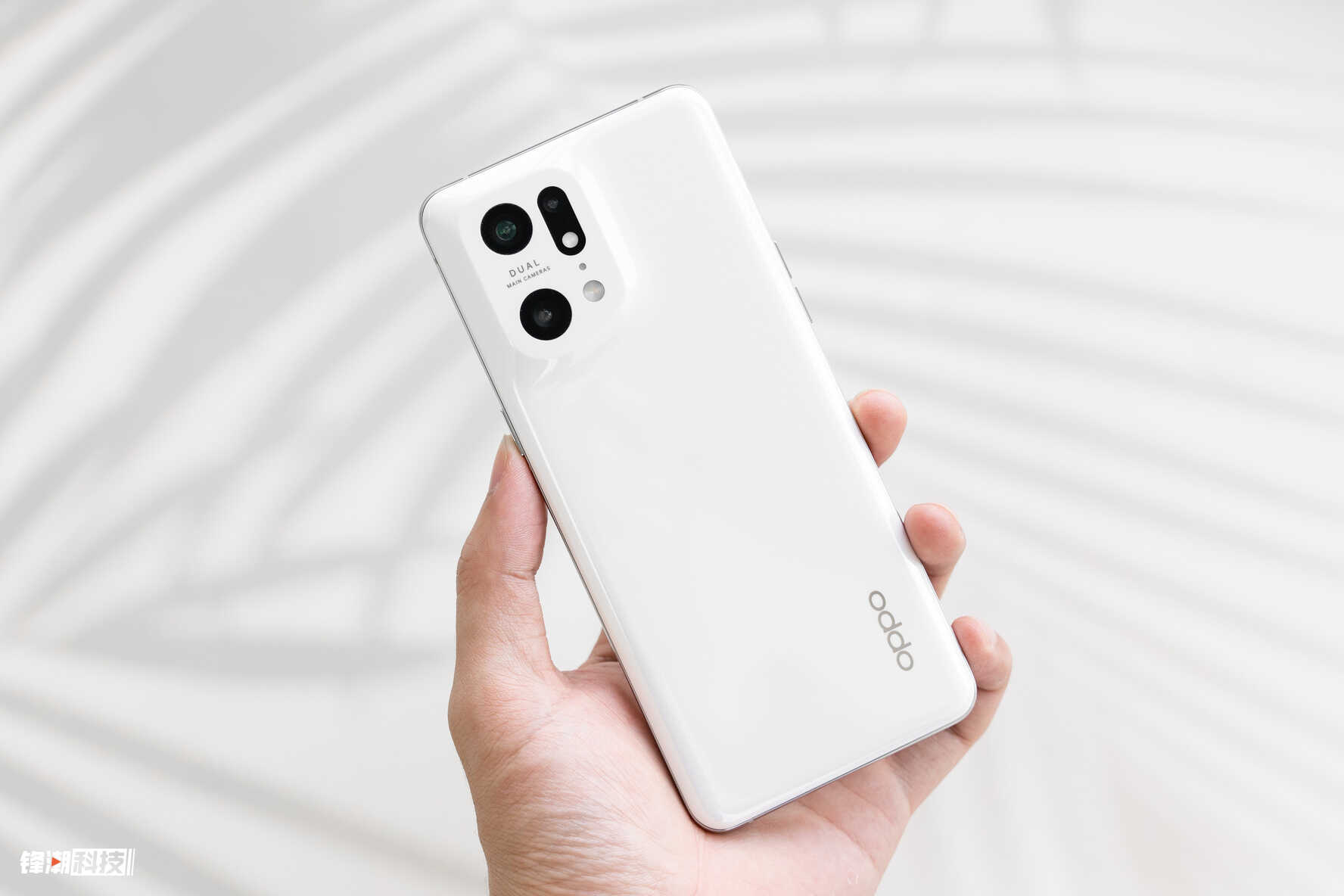 OPPO Find X5 Pro天玑版评测：续航与游戏体验优秀