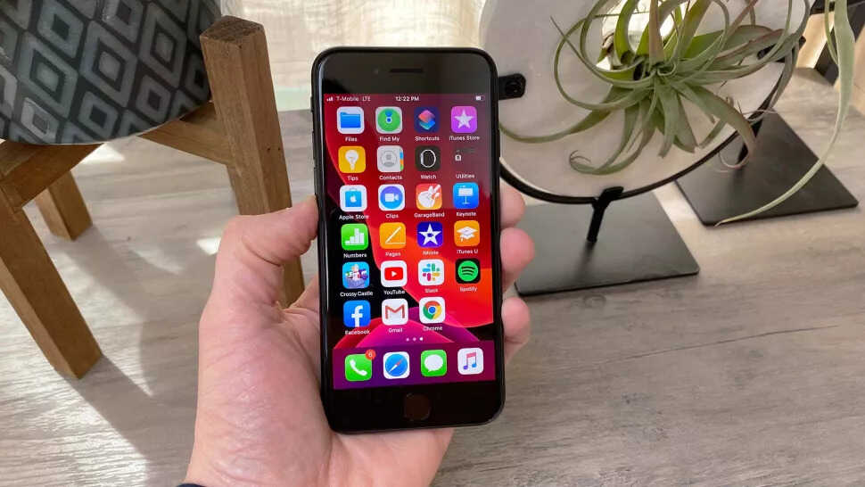 iPhone SE2 与 iPhone XR 对比：区别一览无余