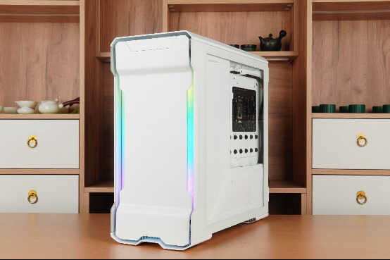 新的一年新的归来,追风者(PHANTEKS) PK518幻影白新色鉴赏
