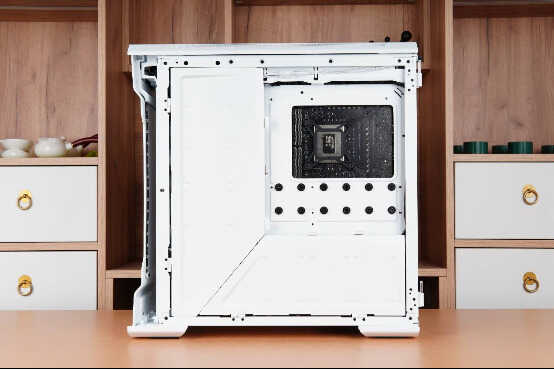新的一年新的归来,追风者(PHANTEKS) PK518幻影白新色鉴赏