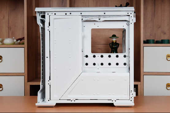 新的一年新的归来,追风者(PHANTEKS) PK518幻影白新色鉴赏