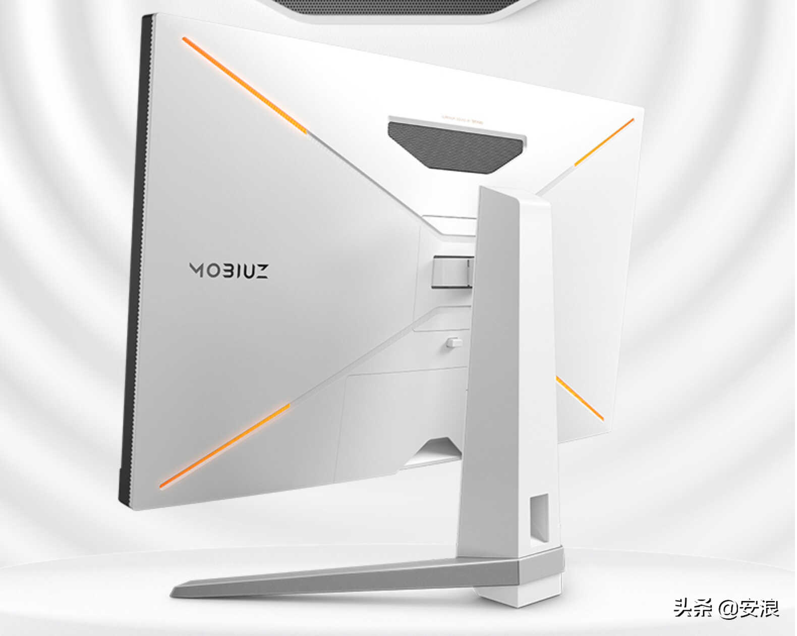 明基终于出了一款让我满意的高颜值显示器:32英寸EX3210U 4K 144Hz
