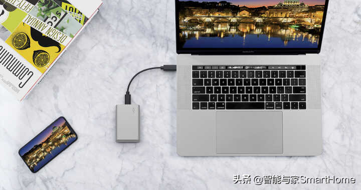 精巧的身材却是一名悍将 实测雷孜LaCie移动固态硬盘