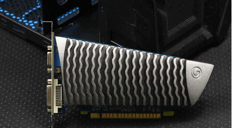 说GT610“疯”是什么梗?这张显卡又究竟有多“疯”?