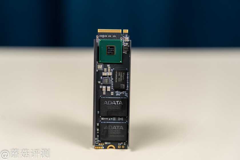 用料厚道,速度超快!威刚XPG翼龙S70固态硬盘PCIe4.0 测试