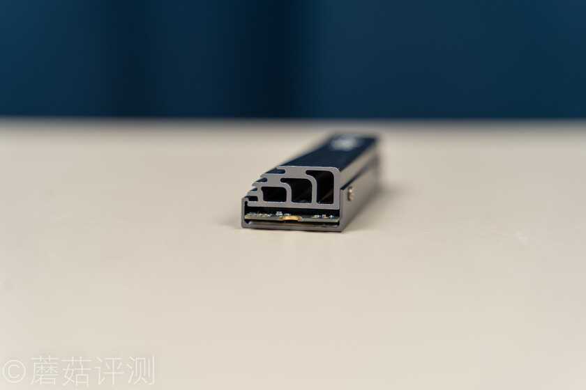 用料厚道,速度超快!威刚XPG翼龙S70固态硬盘PCIe4.0 测试