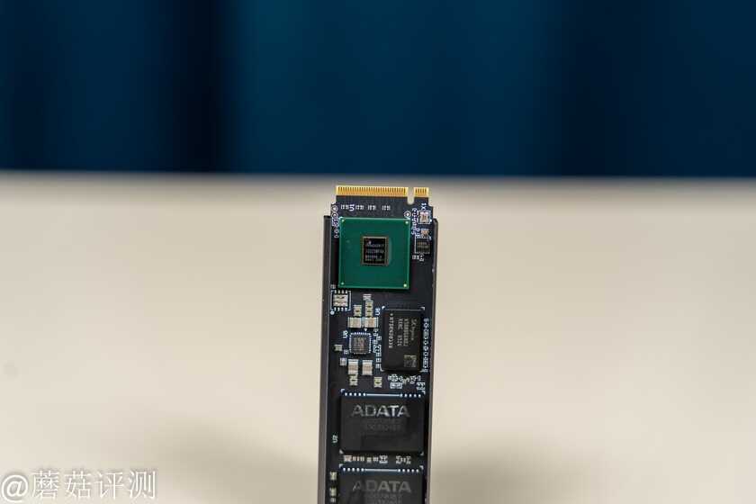 用料厚道,速度超快!威刚XPG翼龙S70固态硬盘PCIe4.0 测试