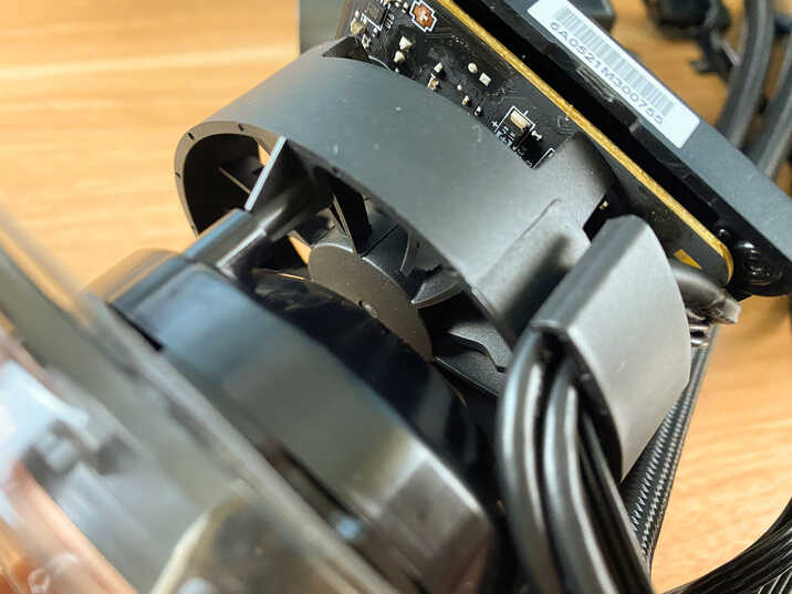 电脑CPU用的高端水冷散热器是贵有所值吗?微星S360开箱拆解