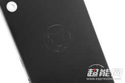 把办公、娱乐袋进口袋,Kangaroo卡片式电脑体验