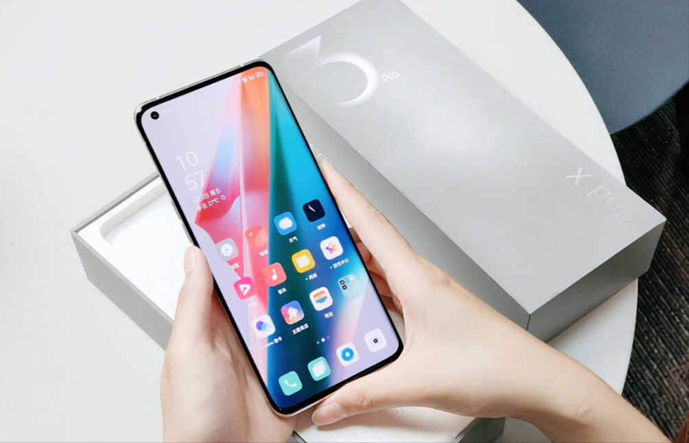 AMOLED、OLED和LCD屏有什么不同?哪个更好?看完就懂了