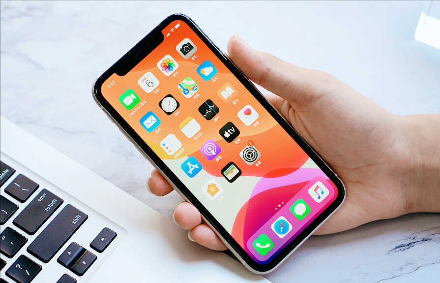 AMOLED、OLED和LCD屏有什么不同?哪个更好?看完就懂了