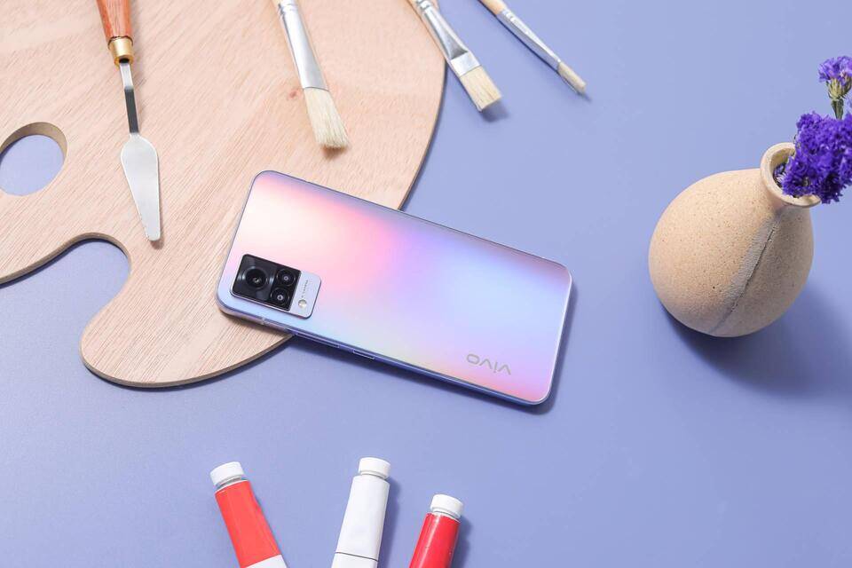 vivos9值得入手吗（vivo S9性能详细评测）优秀自拍体验，怎么拍都很美极致工艺设计，造就过目不忘的颜值旗舰性能，打造卓越体验写在最后