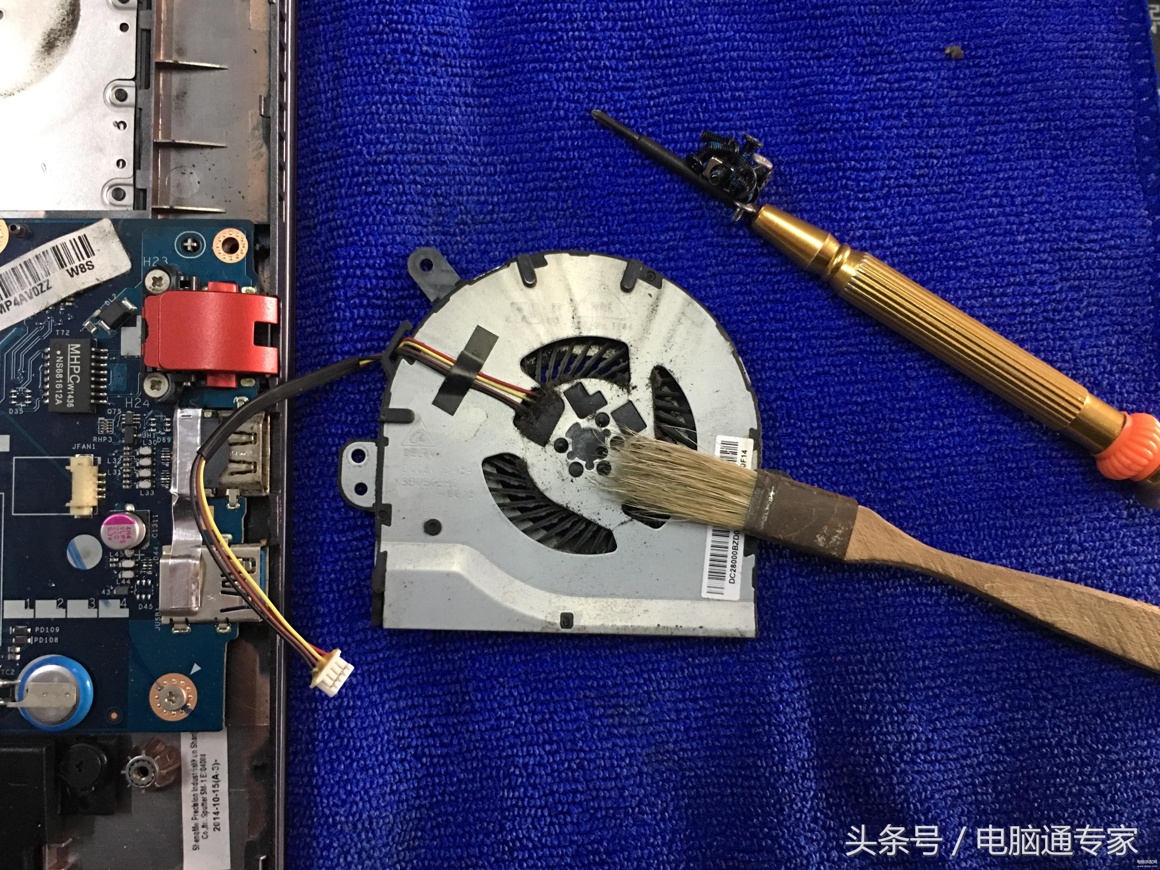 拆整机电脑风扇扫灰+换CPU显卡硅脂完整步骤,不用去维修店了!
